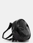 adidas Originals Раница Adicolor в черно малък размер с изчистен дизайн JD5561