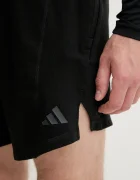 adidas Performance Къс панталон за трениране Designed for Training мъжки в черно JN3670