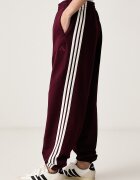 adidas спортен панталон дамски от памук бордо с висока талия KV9900