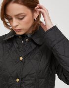 Barbour Яке Beadnell Quilt в черно преходен модел