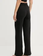BOSS Спортен панталон Monogram J. Pants в черно с изчистен дизайн 50557287