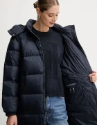 Calvin Klein Jeans Пухено яке в тъмносиньо зимен модел LV047D502G