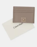 Calvin Klein Кожен калъф за карти в бежово LV04F3317G
