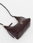 Calvin Klein Кожена чанта в лилаво LV04F3263G
