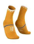 Compressport спортни чорапи Pro Marathon V2.0 жълти SMCU378