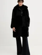 DKNY Палто