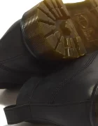 Dr. Martens кубинки от кожа Lowell Chukka черни DM43680001