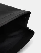 Eastpak Раница UP ROLL в черно голям размер с изчистен дизайн EK0A5BGF0Z31