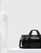 Fred Perry Чанта Tonal Classic Barrel Bag в черно L7260.774
