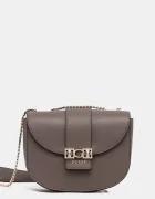 Guess Чанта JANE