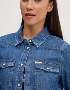 Guess Jeans Дънкова риза дамска в синьо с кройка по тялото с класическа яка W4YH35 D5EI3