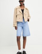 Guess Jeans къс шлифер дамски от памук бежов W6GLZ3 WQ951