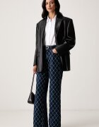 Guess риза дамска от памук с еластан NEW CATE бяла W6YH10 W2752