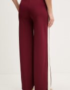 Guess Спортен панталон MARLENE в бордо с изчистен дизайн V6RB10 KCYF2