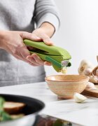 Joseph Joseph Преса за чесън CleanForce™