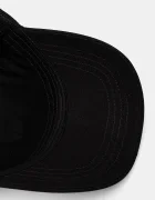Karl Lagerfeld Jeans Памучна шапка с козирка в черно с изчистен дизайн A1M33001