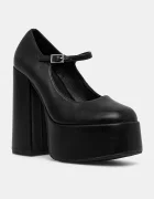 Koi Footwear Обувки с дебел ток
