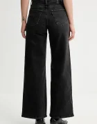 Levi's Дънки 728 HR WIDE LEG в черно 0039B