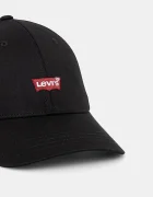 Levi's Шапка с козирка в черно с апликация