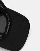 Levi's Шапка с козирка в черно с апликация