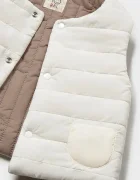 Mayoral Newborn елек за бебе бежов 2368