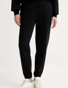 Muuv. Спортен панталон x Answear
