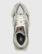 New Balance Маратонки 9060 в сиво U9060GRY