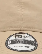 New Era Шапка с козирка WR 920 в бежово с изчистен дизайн 60565084
