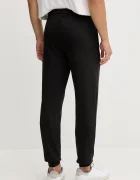 Puma Спортен панталон Essential Sweatpants мъжки в черно с изчистен дизайн 682606