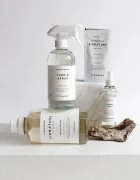Steamery Течност за пране на тъкани Signature Laundry Detergent в бяло
