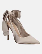 Steve Madden Обувки с тънък ток Teacup в бежово 11004931