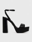 Steve Madden Сандали Lessa