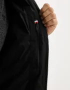 Tommy Hilfiger Пухено яке в черно зимен модел MW0MW40628