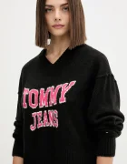 Tommy Jeans Пуловер с вълна в черно DW0DW21711