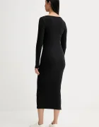 Tommy Jeans Рокля в черно среднодълга със стандартна кройка DW0DW21915