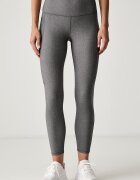 Under Armour спортен клин дамски HG Armour HiRise сив с висока талия 1365335.020