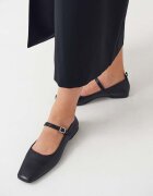 Vagabond Shoemakers Кожени балеринки Delia в черно