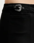 Versace Jeans Couture Панталон в черно с разкроени краища с висока талия 79HAA103 J0092