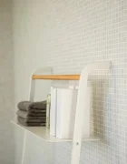 Yamazaki Закачалка за стена Tower 160 cm в бяло