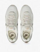 Nike Venture Runner Shoes White