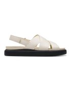 Clarks Кожени сандали Aristella с кръстосани каишки