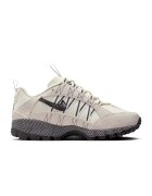 Nike Дамски спортни обувки w air humara - FB9982-100 - бели