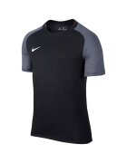 Nike Детска спортна тениска - Dry Revolution IV - черна - 128-137 см