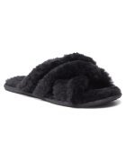Ugg Чехли W Scuffita - естествена кожа - черни