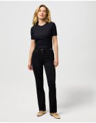Wrangler Дънки за жени - Размер 29/32 - - Модел STRAIGHT - Удобна права кройка Straight fit - Класическа средна талия - Практично закопчаване с цип ...