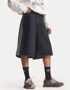 adidas Долнище анцуг Firebird Adilenium KD2914 Regular Fit