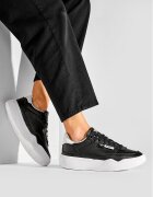 adidas Сникърси Her Court W GW8213
