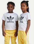 adidas Тишърт adicolor Trefoil IY2382 Regular Fit