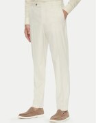 BOSS Чино панталони C-Perin 50544005 Екрю Relaxed Fit