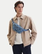 Calvin Klein Чанта за кръст﻿ Emblem Aop Denim Waistbag LV04D3430G